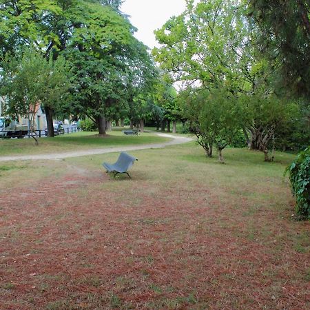 T2 Grand Espace Calme Et Confort Bergerac Esterno foto